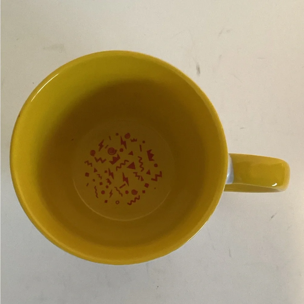 90's Baby White and Yellow Mug